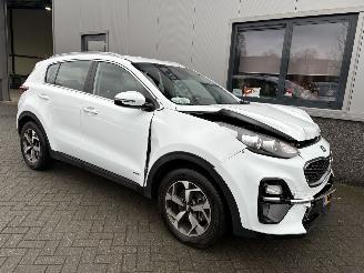 krockskadad bil auto Kia Sportage 1.6 T-GDI 4wd DynamicLine 2019/3