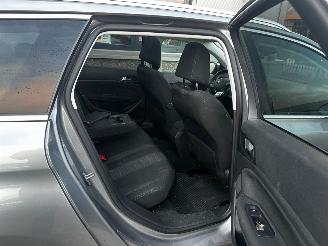 Peugeot 308 1.2 PureTech Allure Automaat picture 33