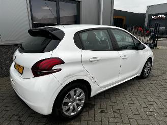 Peugeot 208 1.6 BlueHDi Blue Lease picture 30