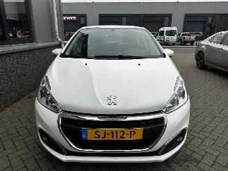 Peugeot 208 1.6 BlueHDi Blue Lease picture 25
