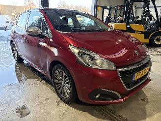 Peugeot 208 1.2 PureTech Automaat picture 29
