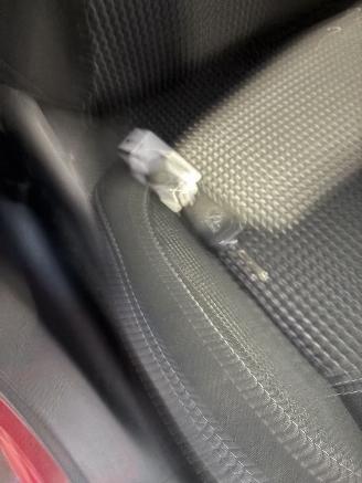 Peugeot 208 1.2 PureTech Automaat picture 13