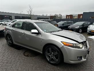 Auto incidentate Honda Accord 2.0 Comfort Limited Edition 2010/9