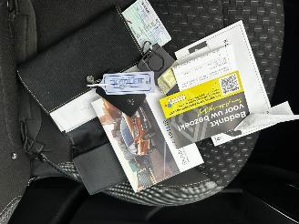 Renault Captur 0.9 TCe Version S picture 16