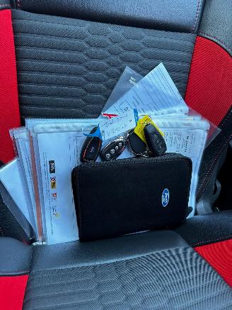 Ford Focus 2.0 ST 270pk picture 14