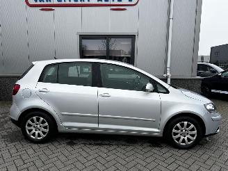 Volkswagen Golf 2.0 FSI Automaat picture 15