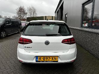 Volkswagen e-Golf e-Golf picture 17