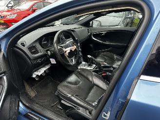 Volvo V-40 2.0 D2 R-Design Business picture 14