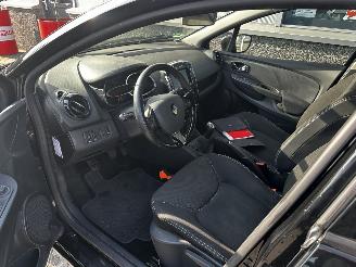 Renault Clio 0.9 TCe Expression picture 31