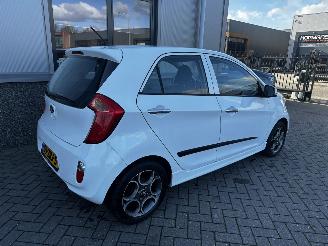 Kia Picanto 1.0 CVVT Design Edition picture 4