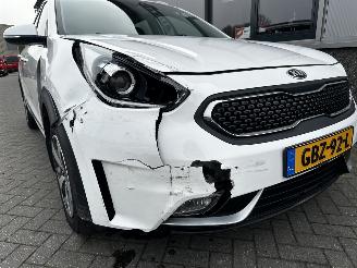 Kia Niro 1.6 GDI Hybrid ComfortLine picture 3