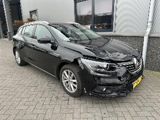 Vaurioauto  passenger cars Renault Mégane 1.5 dCi GT-Line 2017/3