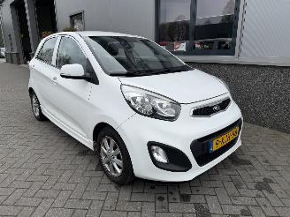 Avarii autoturisme Kia Picanto 1.0 CVVT ISG Plus Pack 2013/5