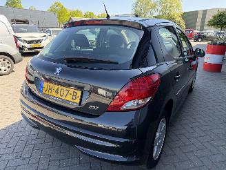 Peugeot 207 1.4 VTi Access picture 27