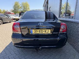 Toyota Avensis 2.0 VVTi Luna picture 9
