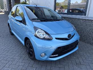 Toyota Aygo 1.0 VVT-i Dynamic Blue picture 4