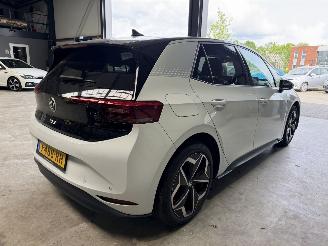 Volkswagen ID.3 First Plus 58kWh picture 4
