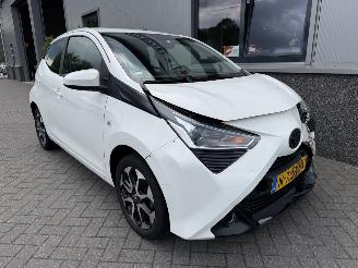 Unfallwagen Toyota Aygo 1.0 VVT-i x-joy 2019/6