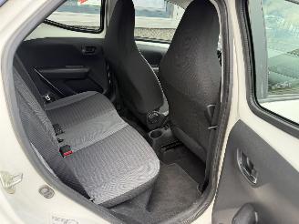 Toyota Aygo 1.0 VVT-i x-joy picture 22