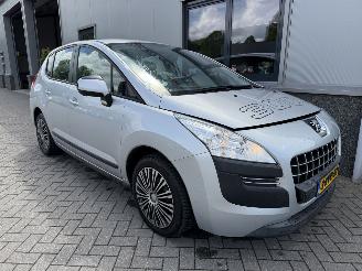 škoda osobní automobily Peugeot 3008 1.6 VTi Blue Lease 2012/5
