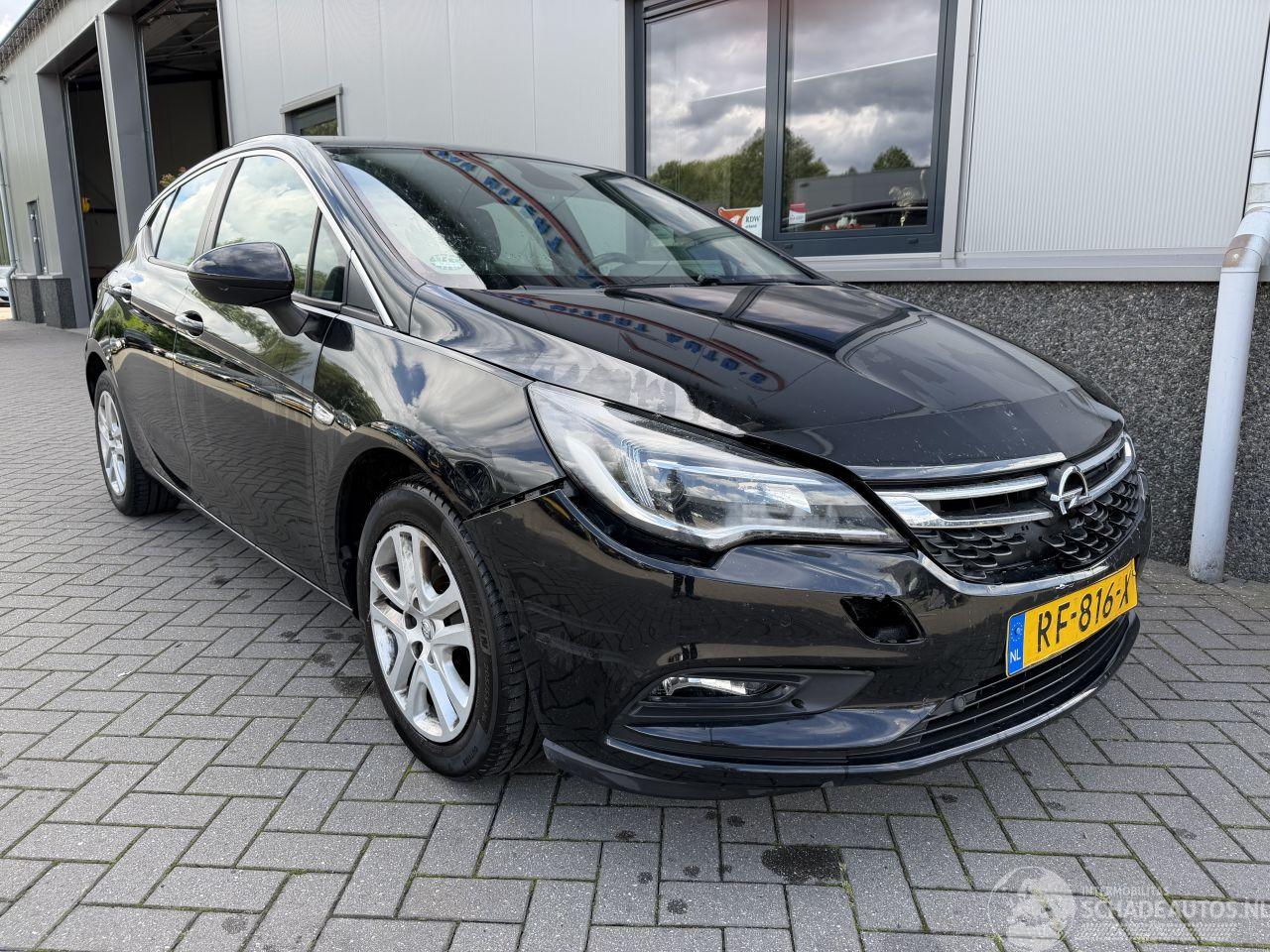 Opel Astra 1.0 Online Edition