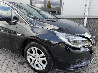 Opel Astra 1.0 Online Edition picture 16