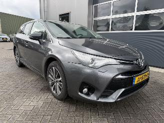 Avarii autoturisme Toyota Auris Touring Sports 2.0 D-4D-F Executive Business 2015/5