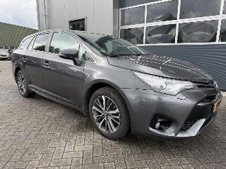 Toyota Avensis 2.0 D-4D-F Executive Business picture 2
