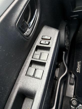 Toyota Yaris 1.5 Full Hybrid Dynamic picture 25