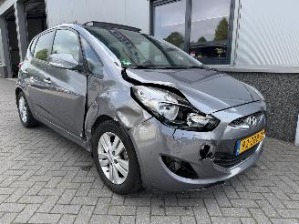 Voiture accidenté Hyundai Ix20 1.6 i-Catcher 2012/9