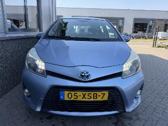 Coche accidentado Toyota Yaris 1.5 Full Hybrid Dynamic 2012/7
