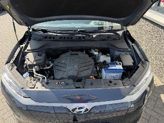 Hyundai Kona EV Premium 64kWh picture 25