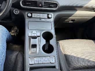 Hyundai Kona EV Premium 64kWh picture 20