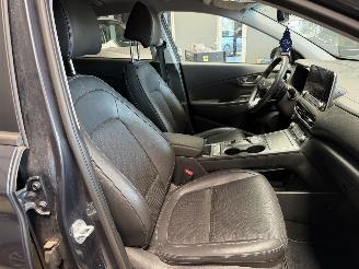 Hyundai Kona EV Premium 64kWh picture 30