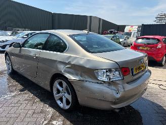 BMW 3-serie 330i High Executive Coupe picture 2