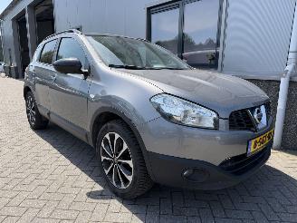 uszkodzony samochody osobowe Nissan Qashqai 1.6 360 2013/9