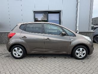 Kia Venga 1.6 CVVT DynamicLine picture 2