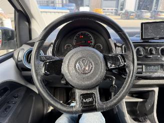 Volkswagen Up! 1.0 High up! BlueMotion picture 9