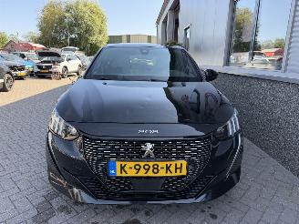 Peugeot 208 1.2 PureTech GT picture 10