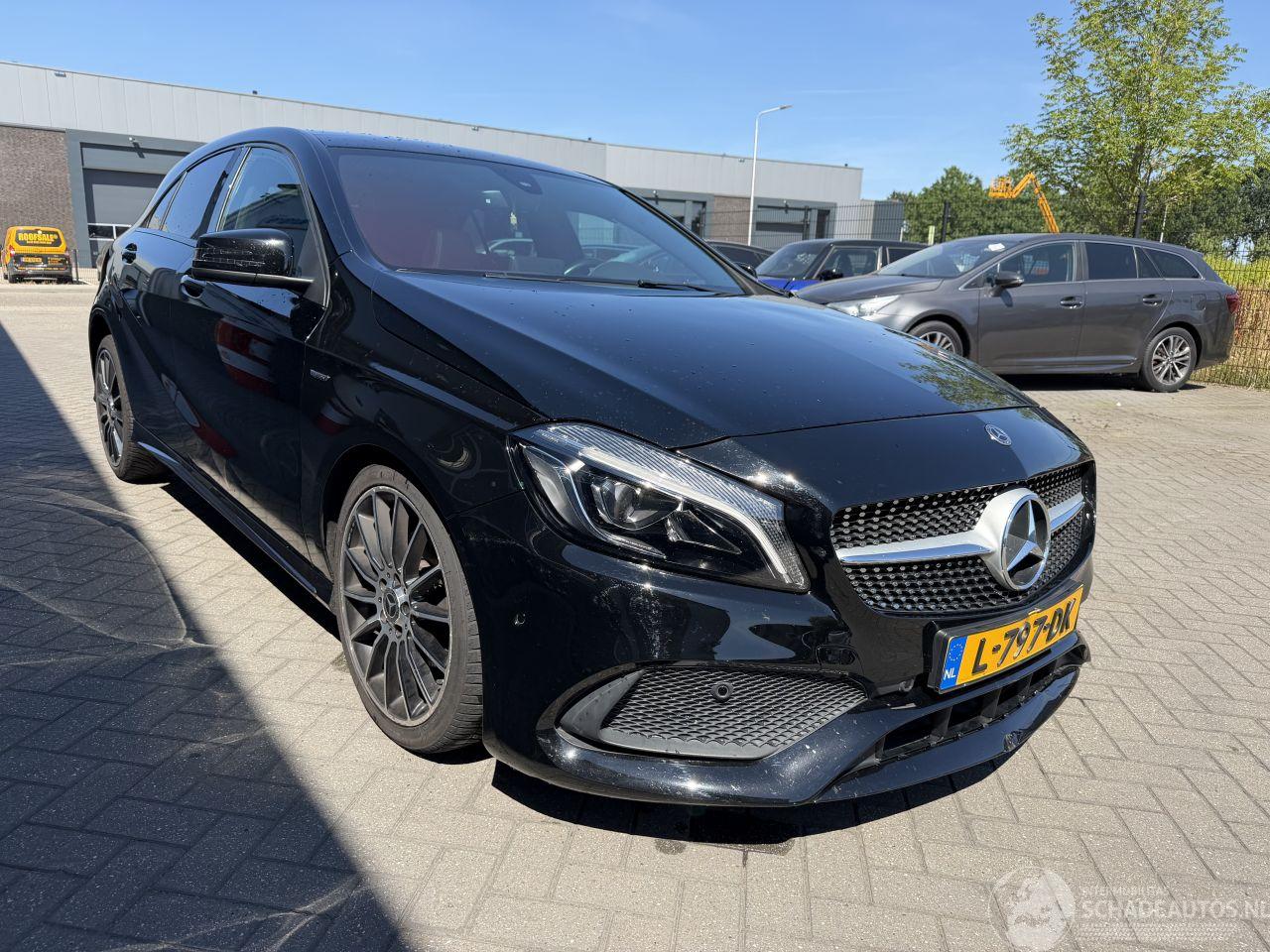 Mercedes A-klasse 180 Business Solution AMG