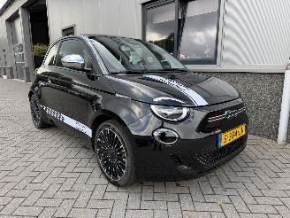 Coche accidentado Fiat 500E 42 kWh 2023/3