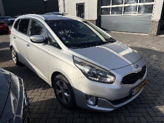 uszkodzony samochody osobowe Kia Carens 1.6 GDI 7persoons 2014/1