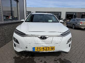 Hyundai Kona EV Premium 64 kWh picture 17