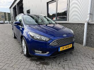 Ford Focus 1.0 Titanium picture 3