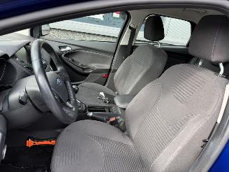 Ford Focus 1.0 Titanium picture 37