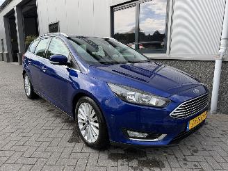 Voiture accidenté Ford Focus 1.0 Titanium 2016/6
