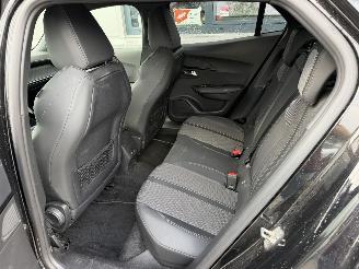 Peugeot 2008 1.2 PureTech GT-Line picture 21