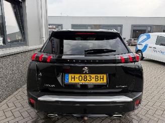 Peugeot 2008 1.2 PureTech GT-Line picture 4