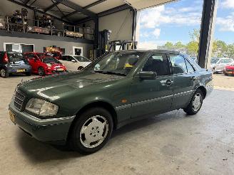 Mercedes C-klasse 200 Sport picture 11