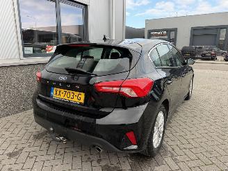 Ford Focus 1.0 EcoBoost Titanium Business picture 6